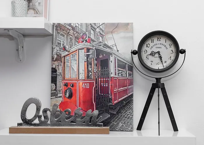 11 Steps' Lovely In The Center Tirana