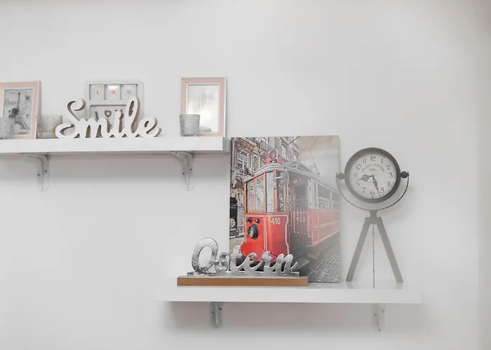 Apartament 11 Steps' Lovely In The Center Tirana