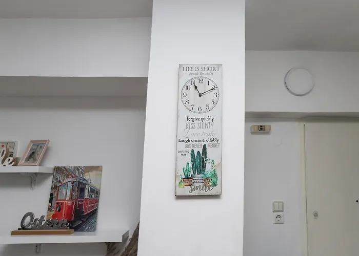 11 Steps' Lovely In The Center Apartmán *